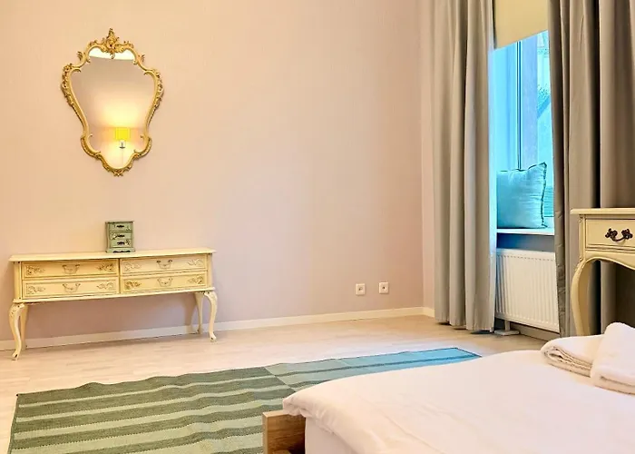 Dictumfactum Niguliste Charm * Tallin